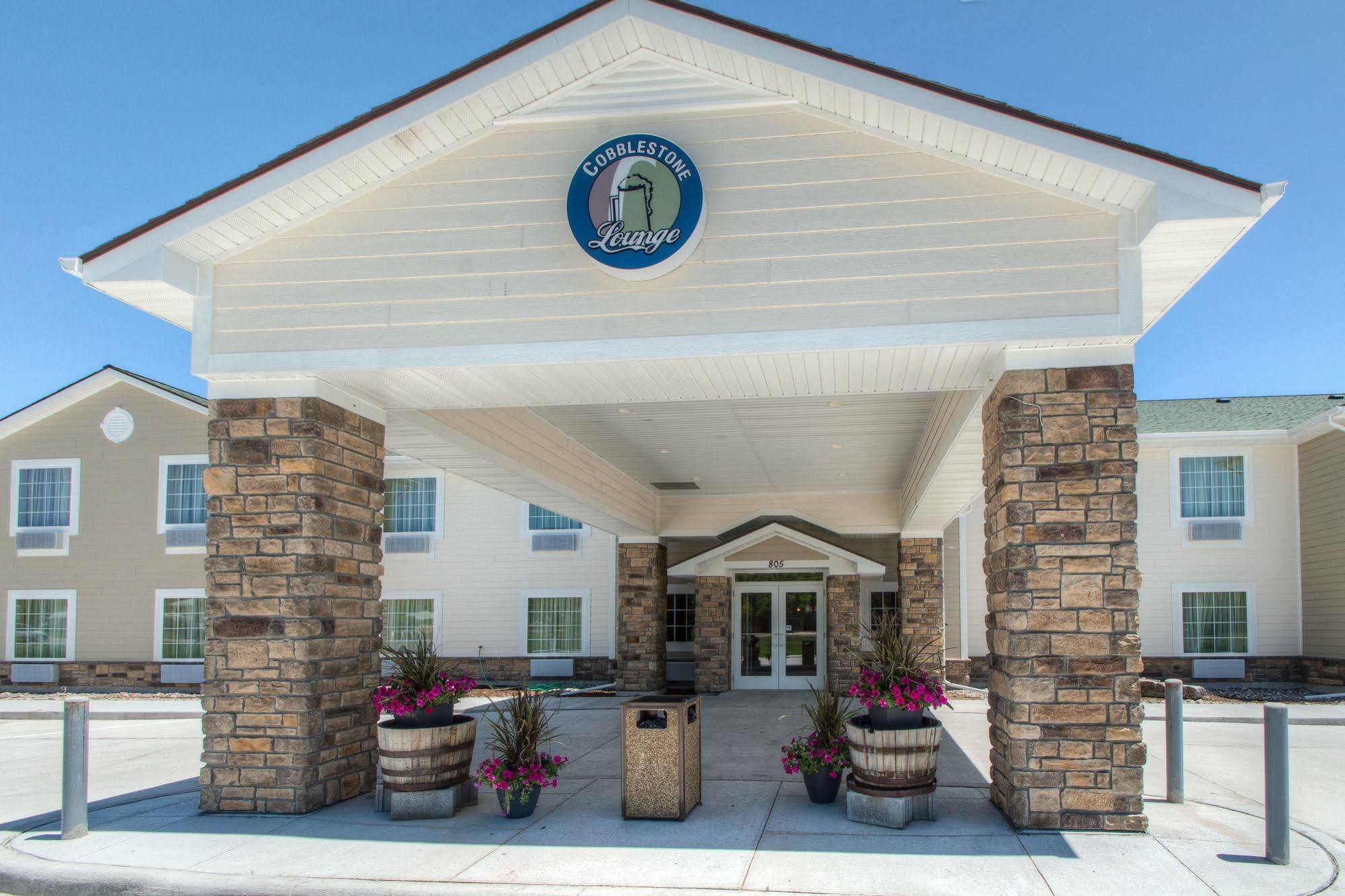 Cobblestone Inn & Suites - Holyoke Exteriör bild